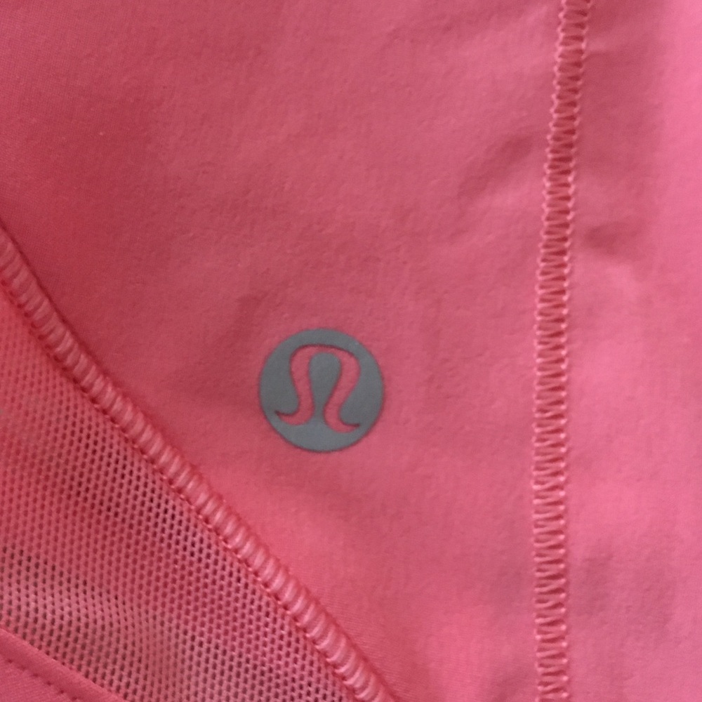 Lululemon Hotty Hot Shorts - Picture 5 of 6